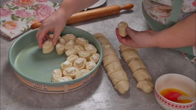 Punjeno pecivo kao pogača pecivo kao pogača
